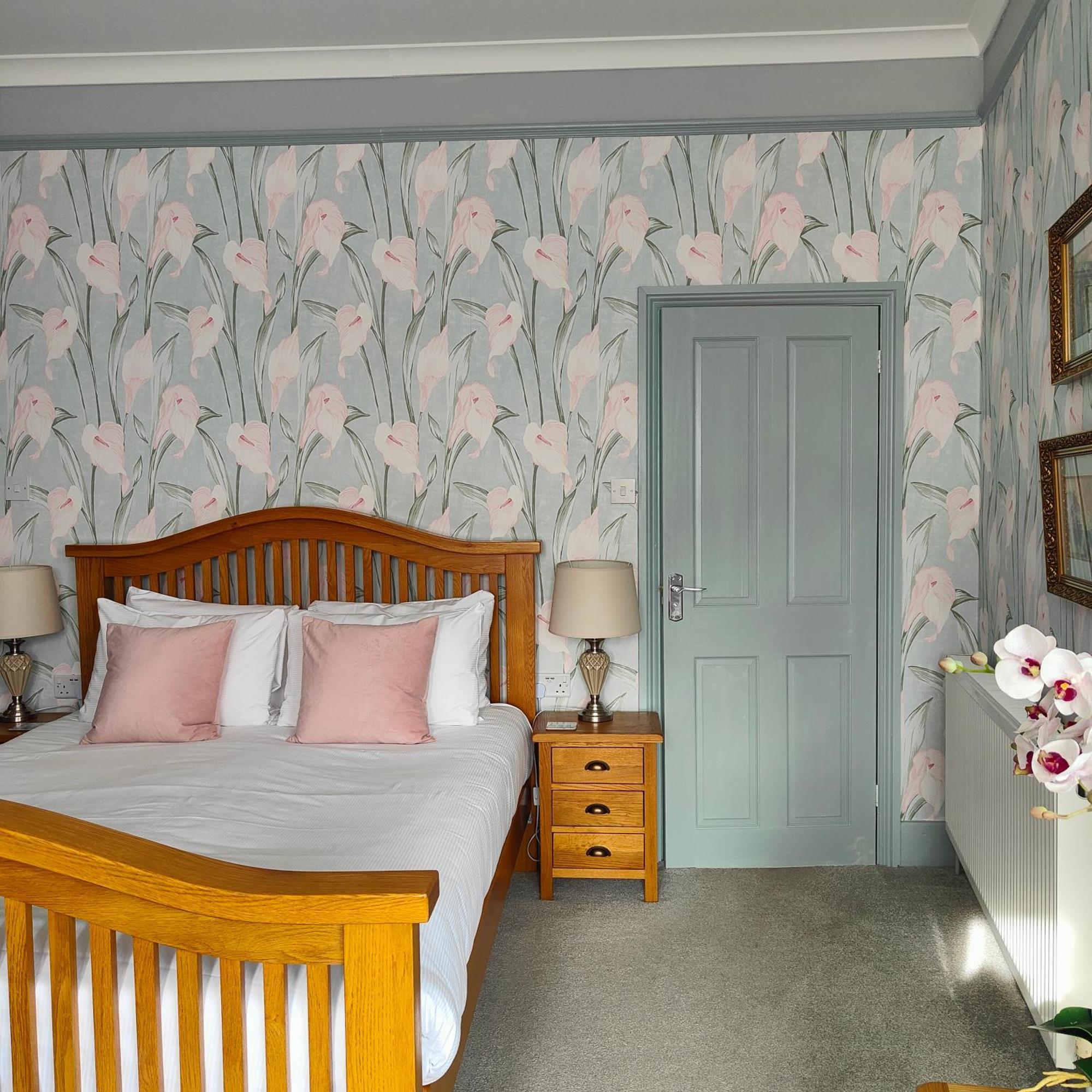 The Corner House Bed & Breakfast Лоустофт Екстериор снимка